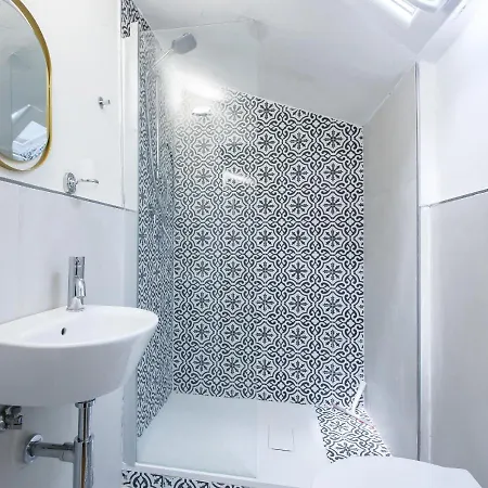 -apartments Florence-guido Monaco Contemporary With Balcony Apartment Florence