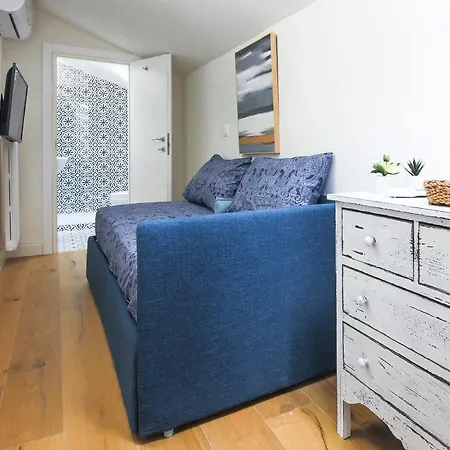 -apartments Florence-guido Monaco Contemporary With Balcony Apartment Florence